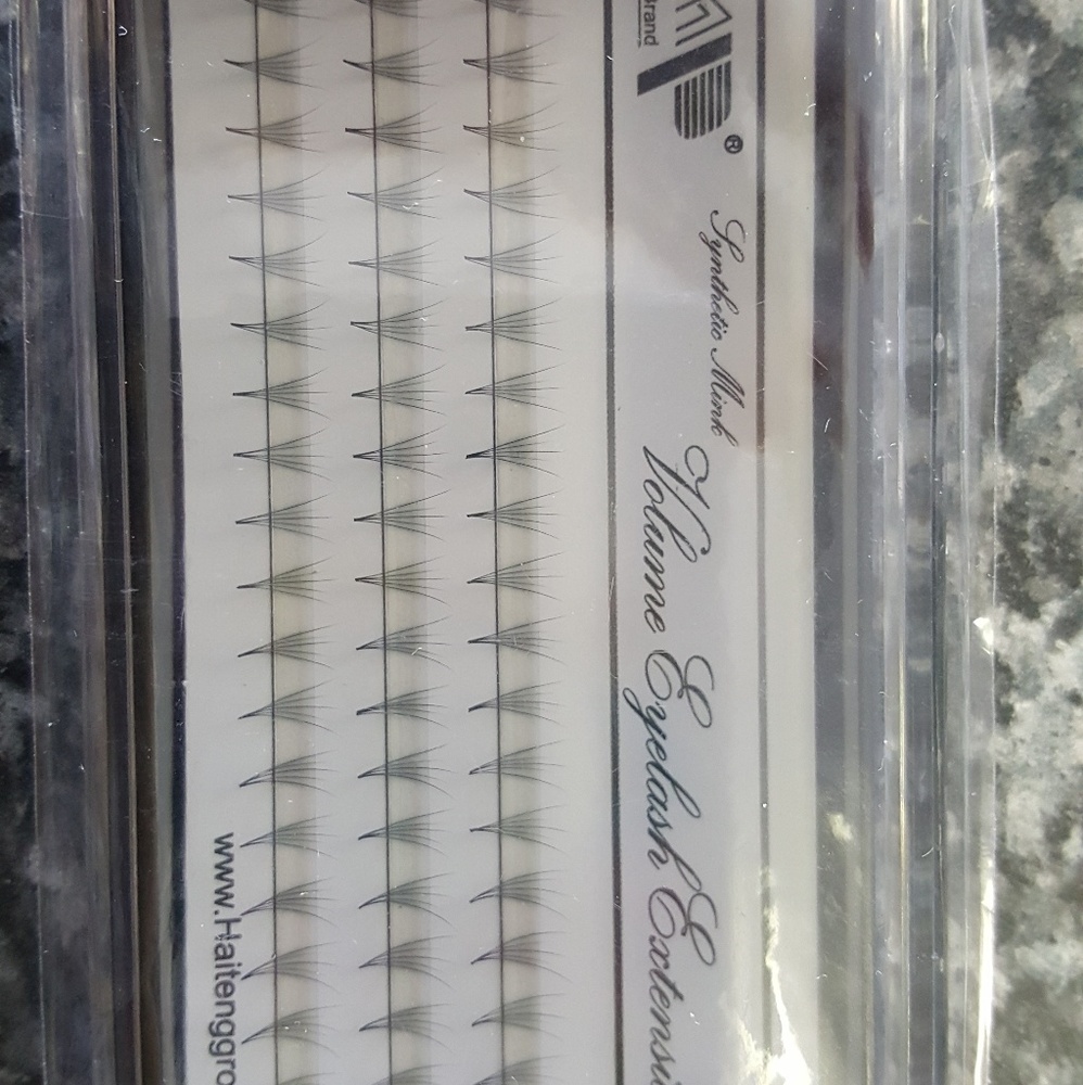 Volume eyelash